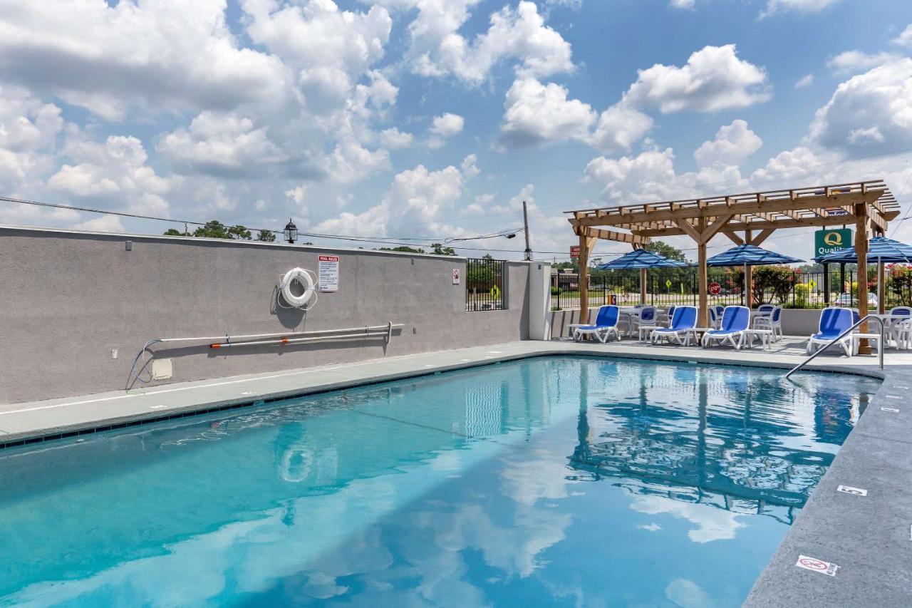 Quality Inn & Suites Spring Lake - Fayetteville Near Fort Bragg Екстериор снимка